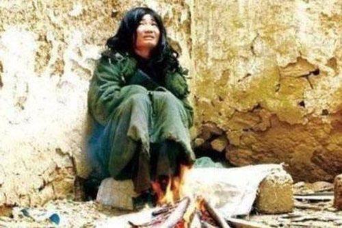 'Cậu ấm' 18 tuổi đi ăn xin, 23 tuổi chết đói và bài học cảnh tỉnh thói quen chiều con của nhiều cha mẹ