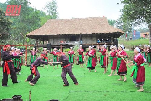 'Chậm đò ho' góp phần gìn giữ giá trị văn hóa truyền thống đồng bào dân tộc Thổ