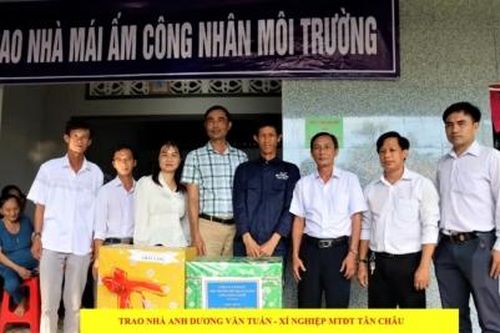 Bàn giao 20 'Mái ấm công nhân môi trường'