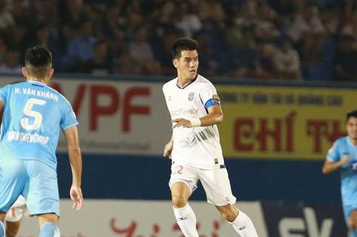 Becamex Bình Dương ngắt chuỗi mạch trận bất bại của Nam Định FC