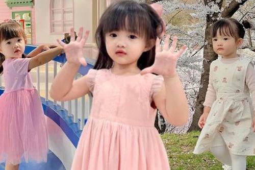Con gái Đông Nhi xinh xắn như nàng công chúa nhờ loạt váy mẹ chọn, diện outfit điệu đà có chung điểm này