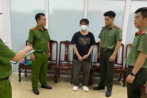 Tội phạm xâm nhập trái phép vào mạng máy tính, mạng viễn thông