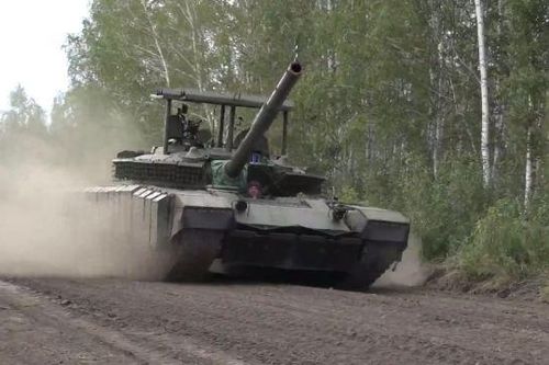 Xe tăng T-80BVM trở thành 'chiến xa điện tử' nhờ loạt khí tài cực kỳ tinh vi