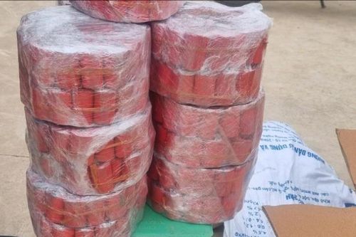 Bắc Giang: Bắt nhóm đối tượng tàng trữ, sản xuất, buôn bán pháo nổ