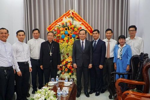Bình Thuận: Phó Thủ tướng Trần Lưu Quang thăm, chúc mừng Lễ Giáng sinh năm 2023
