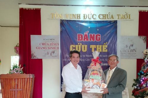 Phú Yên: Thăm, chúc mừng các cơ sở tôn giáo năm 2023