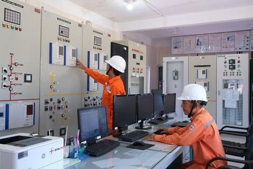 EVNCPC bảo đảm cung cấp điện cho Lễ Noel, Tết Dương lịch và Tết Nguyên đán 2024