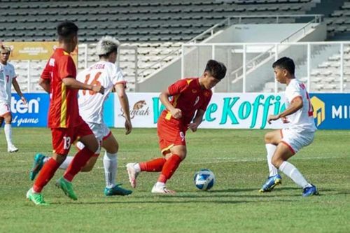 Gian nan bóng đá chuyên nghiệp