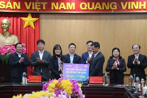 Bộ Tài chính kết nối hỗ trợ an sinh xã hội cho tỉnh Bắc Kạn