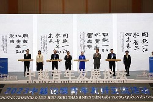 Nhịp cầu hữu nghị của tuổi trẻ Việt Nam - Trung Quốc