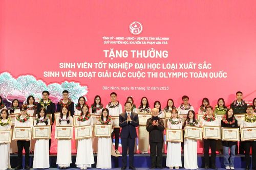 Bắc Ninh trao thưởng Quỹ Khuyến học, khuyến tài Phạm Văn Trà năm 2023