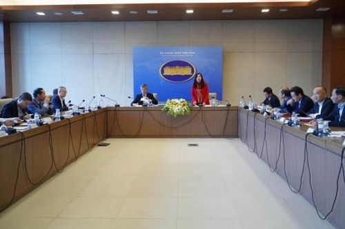 150 đại biểu dự phiên họp về công tác người Việt Nam ở nước ngoài và bảo hộ công dân