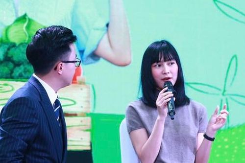 Đại sứ Helly Tống cùng bạn trẻ lan tỏa chiến dịch sống xanh