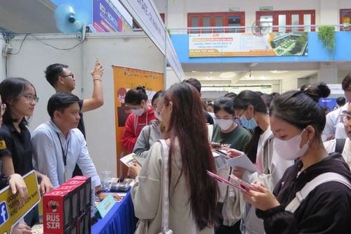 TPHCM: Hơn 1200 vị trí tuyển dụng tại Ngày hội việc làm bán thời gian năm 2023