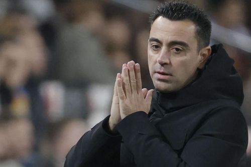 Xavi nổi giận: Barca tặng cho Valencia 2 điểm