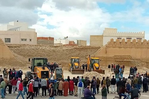 Sập bức tường bao quanh Thành cổ Kairouan ở Tunisia, 3 công nhân thiệt mạng
