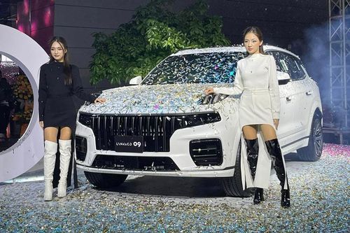 'Anh em song sinh' với Volvo XC90 ra mắt tại Việt Nam, giá 2,199 tỷ đồng