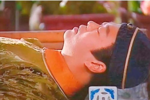 Người xưa dùng gối sứ để ngủ, bạn không thấy hoảng sao? Chuyên gia: Vì sự thuận tiện của chị em phụ nữ