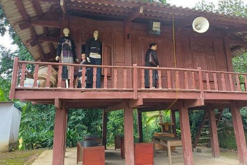 Nhà văn hóa cộng đồng: Không gian bảo tồn và phát huy văn hóa truyền thống