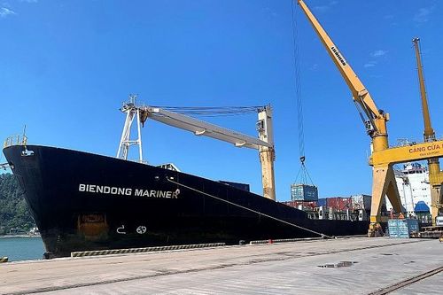 Nghệ An: Ban hành chính sách hỗ trợ tàu hàng container tại cảng Cửa Lò
