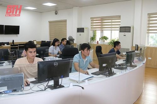 Quan tâm phát triển tổ chức đảng và đảng viên trong doanh nghiệp