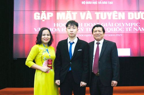 Phú Thọ có học sinh được tặng Huân chương Lao động hạng Ba