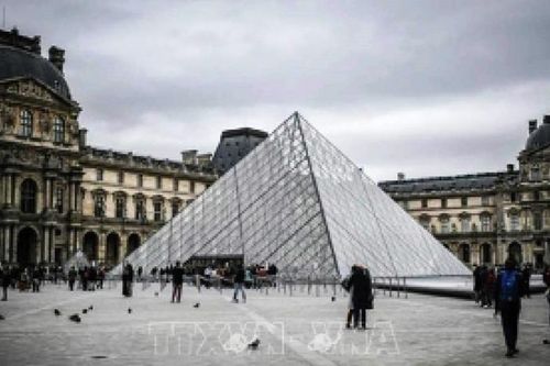Bảo tàng nghệ thuật Louvre sẽ tăng 29% giá vé trong năm 2024