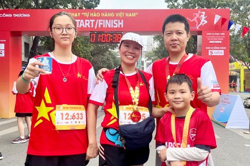 Mỗi bước chạy dâng lên niềm tự hào hàng Việt Nam
