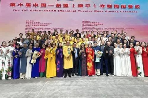Sân khấu Lệ Ngọc giành giải lớn tại Tuần lễ Sân khấu Trung Quốc – ASEAN