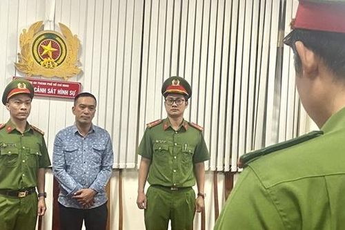 'Trai đẹp' giả danh Công an, cho xem còng số 8 khiến một phụ nữ mất hơn 9 tỷ