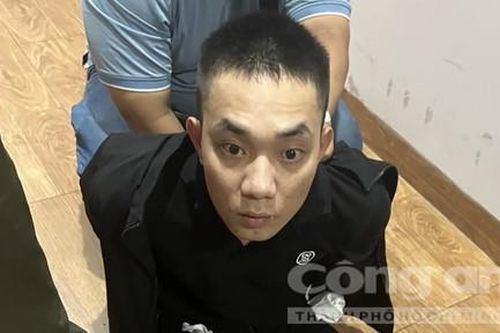 Bắt đối tượng có nhiều tiền án tiền sự, thu giữ ma túy và súng đạn