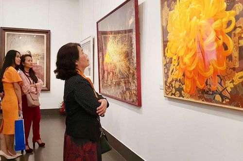 Hội họa hiện thực: 'Hóa thạch' vẻ đẹp đời sống trong tranh