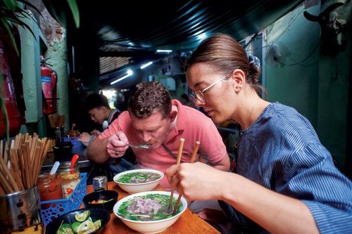 Định vị thương hiệu Thủ đô bằng di sản văn hóa ẩm thực:Nâng tầm ẩm thực Hà thành
