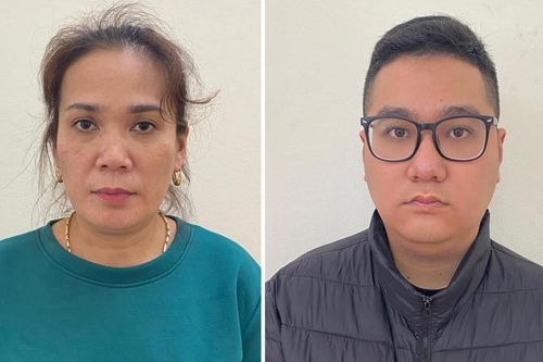 Hai mẹ con mua bán ma túy