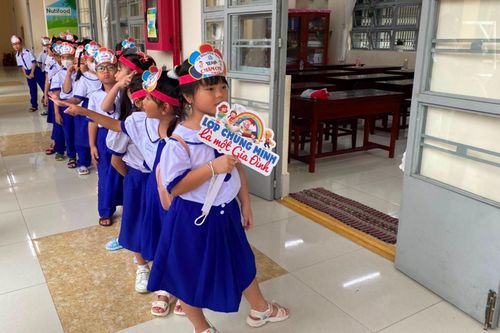 Tranh thủ nguồn lực đầu tư cơ sở vật chất trường học