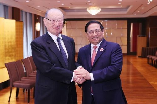 Thủ tướng Phạm Minh Chính tiếp Chủ tịch Hội đồng thúc đẩy Ngoại giao nhân dân Nhật Bản và Chủ tịch JICA