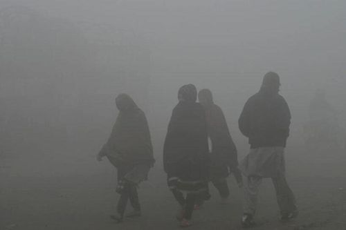 Pakistan lần đầu sử dụng mưa nhân tạo để chống khói bụi
