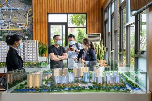 Tin bất động sản ngày 18/12: Khoảng 70% môi giới đã bỏ nghề