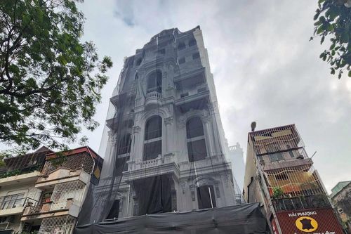 Chủ tịch quận Ba Đình hứa đưa 'lâu đài' trên phố Đội Cấn về đúng giấy phép