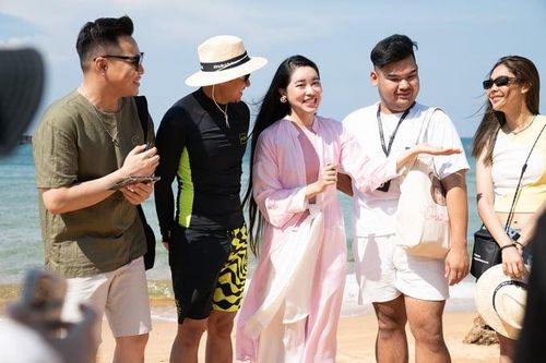 Dàn TikTok creators quốc tế đổ bộ Phú Quốc, tiết lộ tất tần tật bí kíp 'ăn, ngủ, chơi' ở đảo Ngọc