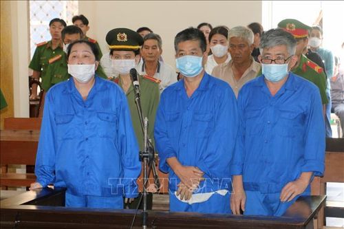 'Trùm buôn lậu' Nguyễn Thị Kim Hạnh lĩnh án 19 năm tù về tội 'Trốn thuế' và 'Rửa tiền'