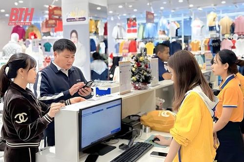 Nhiều chương trình khuyến mãi kích cầu tiêu dùng cuối năm