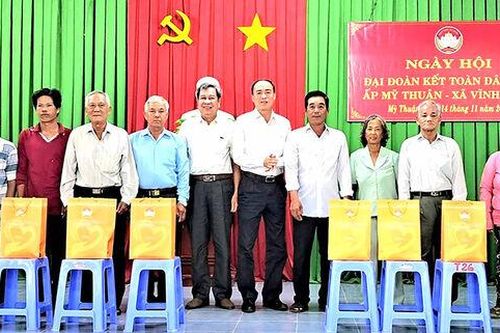 Châu Đốc xây dựng và chỉnh đốn Đảng, hệ thống chính trị vững mạnh