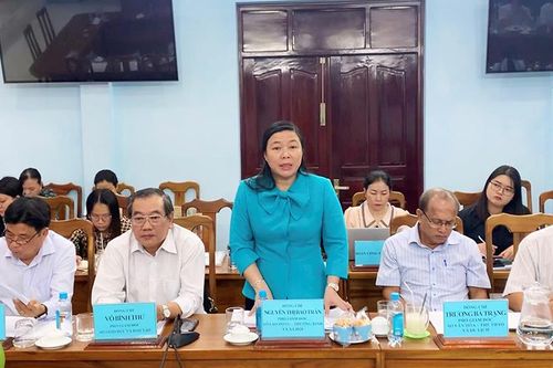 Đoàn công tác tỉnh kiểm tra công tác bảo vệ trẻ em năm 2023 ở huyện Chợ Mới