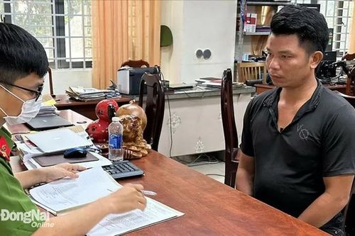 Khởi tố, bắt giam đối tượng cưỡng đoạt tiền của tiểu thương chợ Long Thành