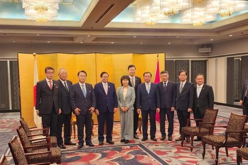 Thủ tướng Chính phủ Phạm Minh Chính tiếp Thống đốc 5 tỉnh của Nhật Bản