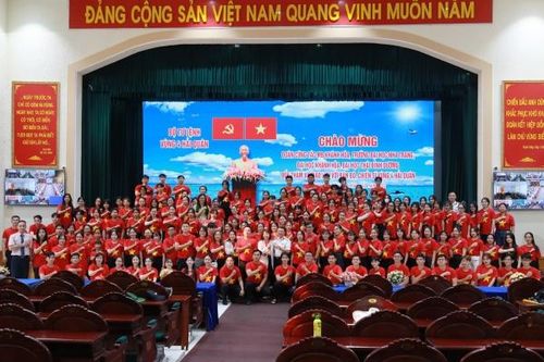 Vùng 4 Hải quân tổ chức hoạt động giao lưu, tuyên truyền biển, đảo