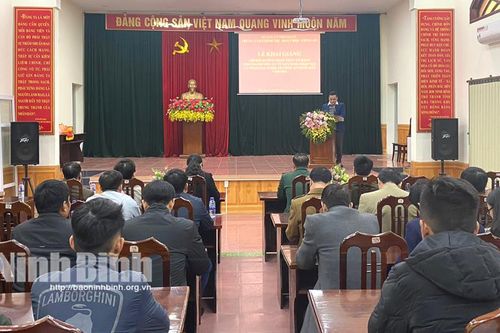 Nho Quan bồi dưỡng nhận thức về Đảng cho thanh niên ưu tú sẵn sàng nhập ngũ