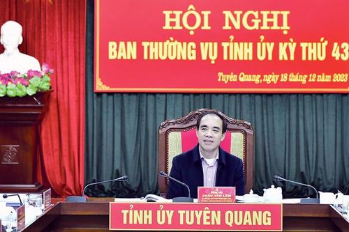 Xây dựng Tuyên Quang thành khu lâm nghiệp ứng dụng công nghệ cao và trung tâm sản xuất chế biến gỗ