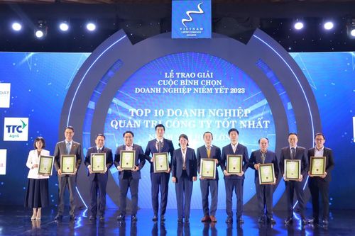 Petrolimex được vinh danh Top 10 doanh nghiệp quản trị công ty tốt nhất nhóm vốn hóa lớn năm 2023